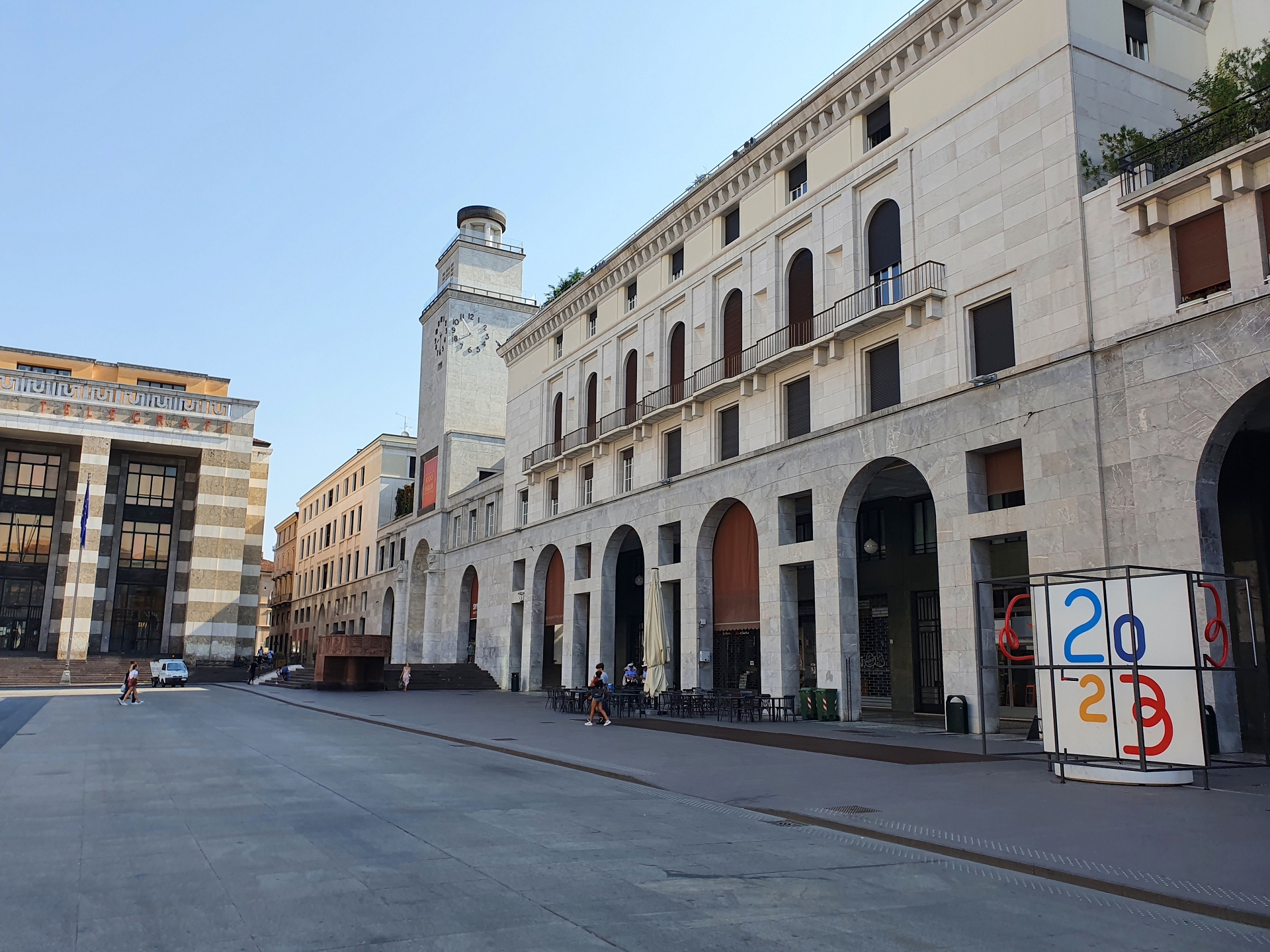 Victory Square, Brescia